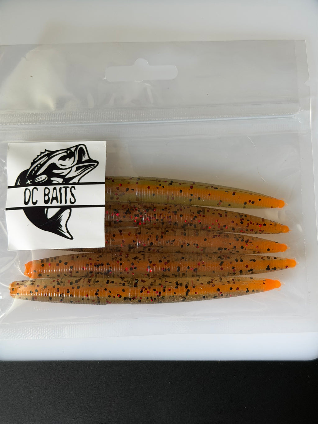DC Baits Core Shot 4 Inch Senko | Black Flake Orange